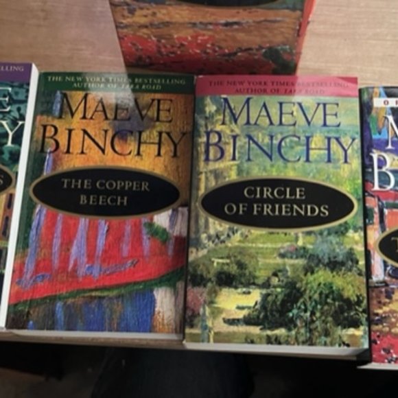 Boxed Set Maeve Binchy paperback book in excellent condition - Picture 3 of 9